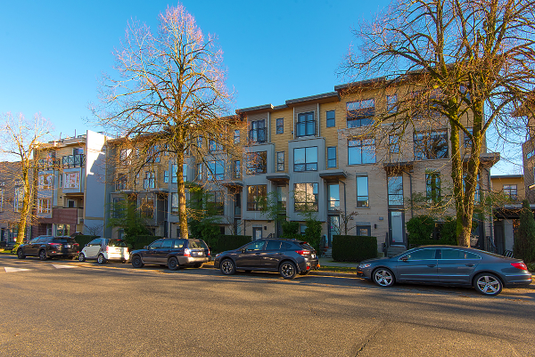 3870 Commercial St, Vancouver 85