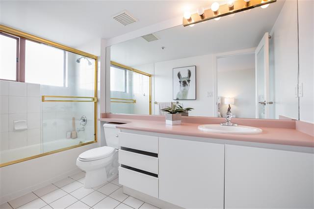 1106 1633 West 8th Ave, Vancouver 18