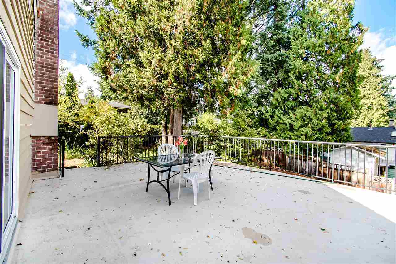 733 Guiltner St, Coquitlam 11