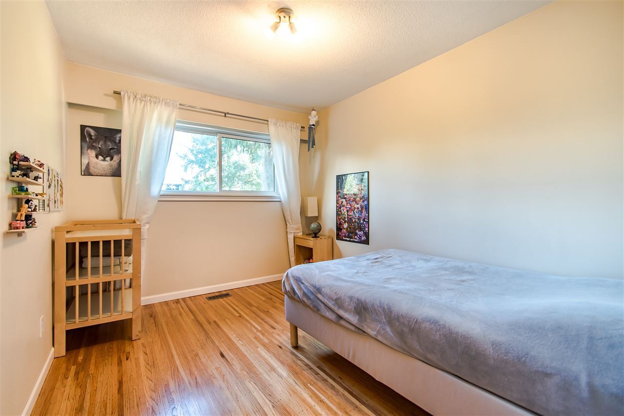 733 Guiltner St, Coquitlam 23