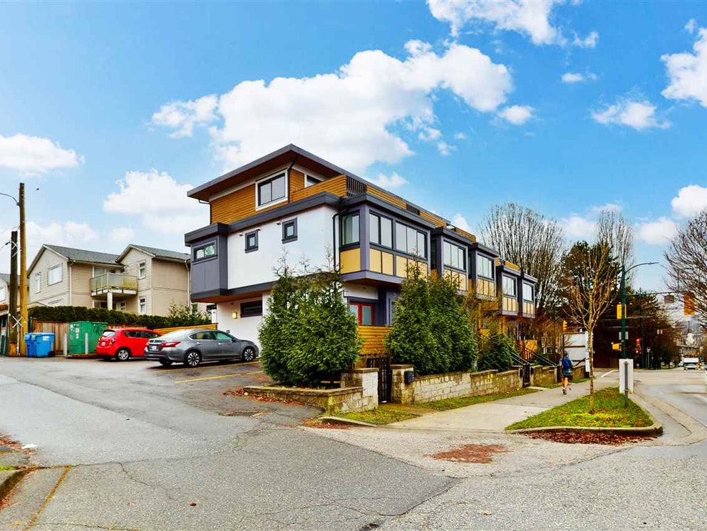 2410 Dundas St, Vancouver 5