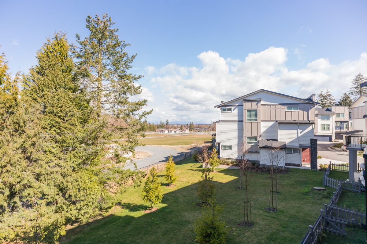 78 15665 Mountain View Dr, Surrey 53