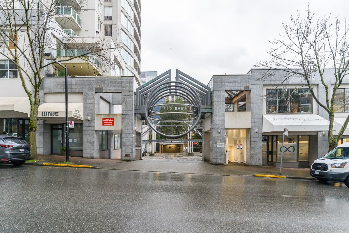809 1500 Howe St, Vancouver 53