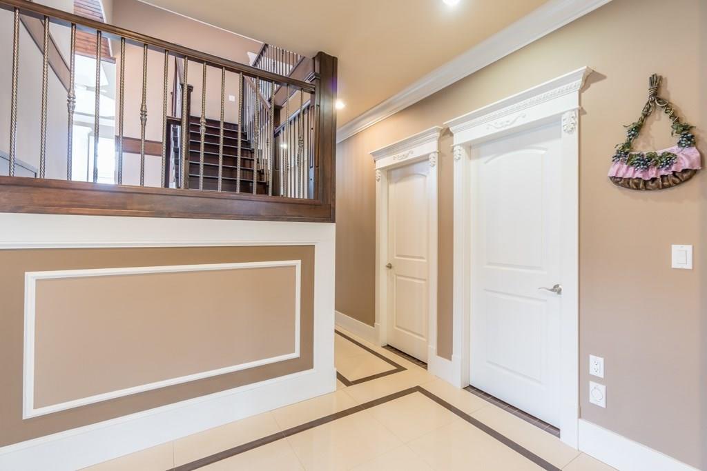 6988 Donald Road, Richmond 12