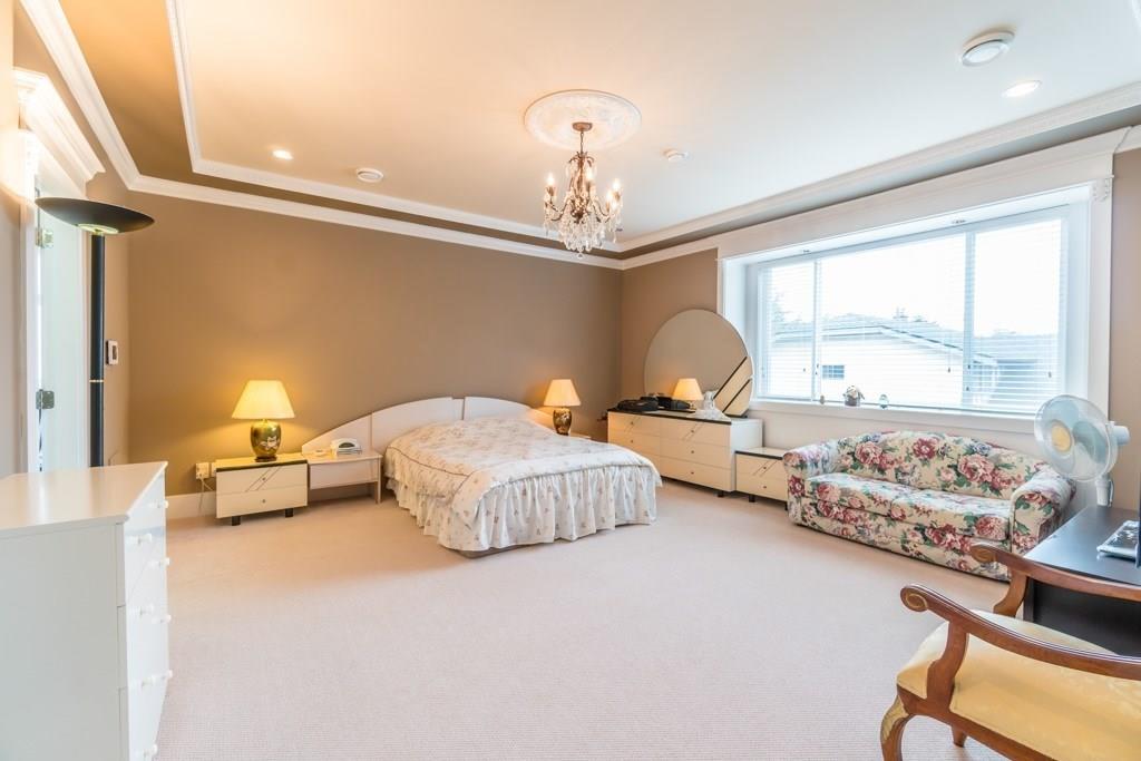6988 Donald Road, Richmond 14