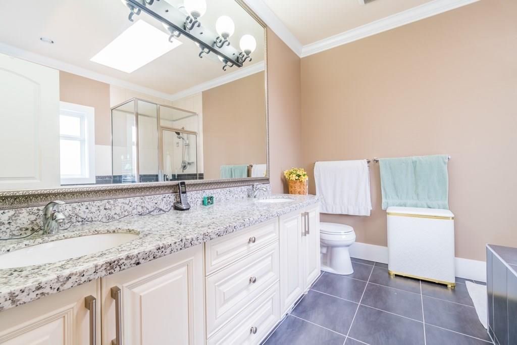 6988 Donald Road, Richmond 16