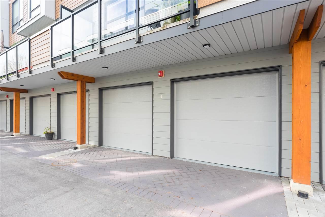 4 856 Orwell St, North Vancouver 18