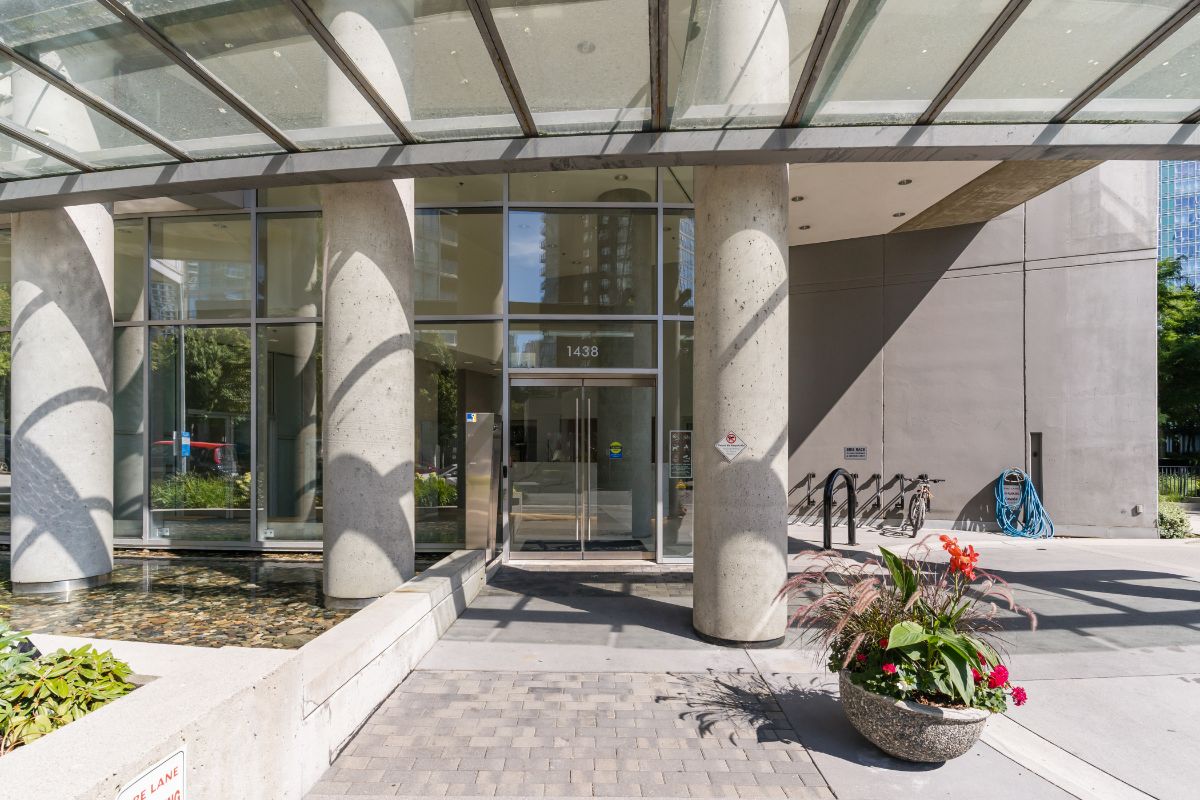 202 1438 Richards St, Vancouver West 51