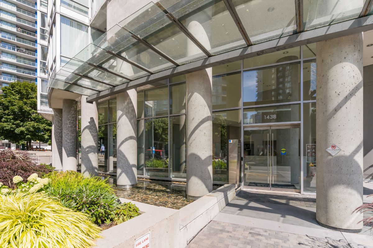 202 1438 Richards St, Vancouver West 50