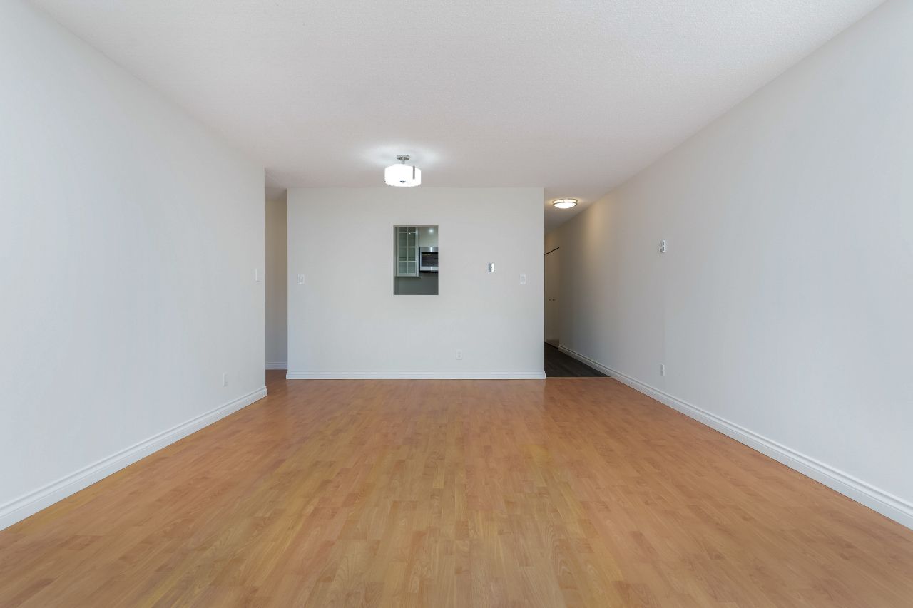 304 1050 Howie Avenue, Coquitlam 12