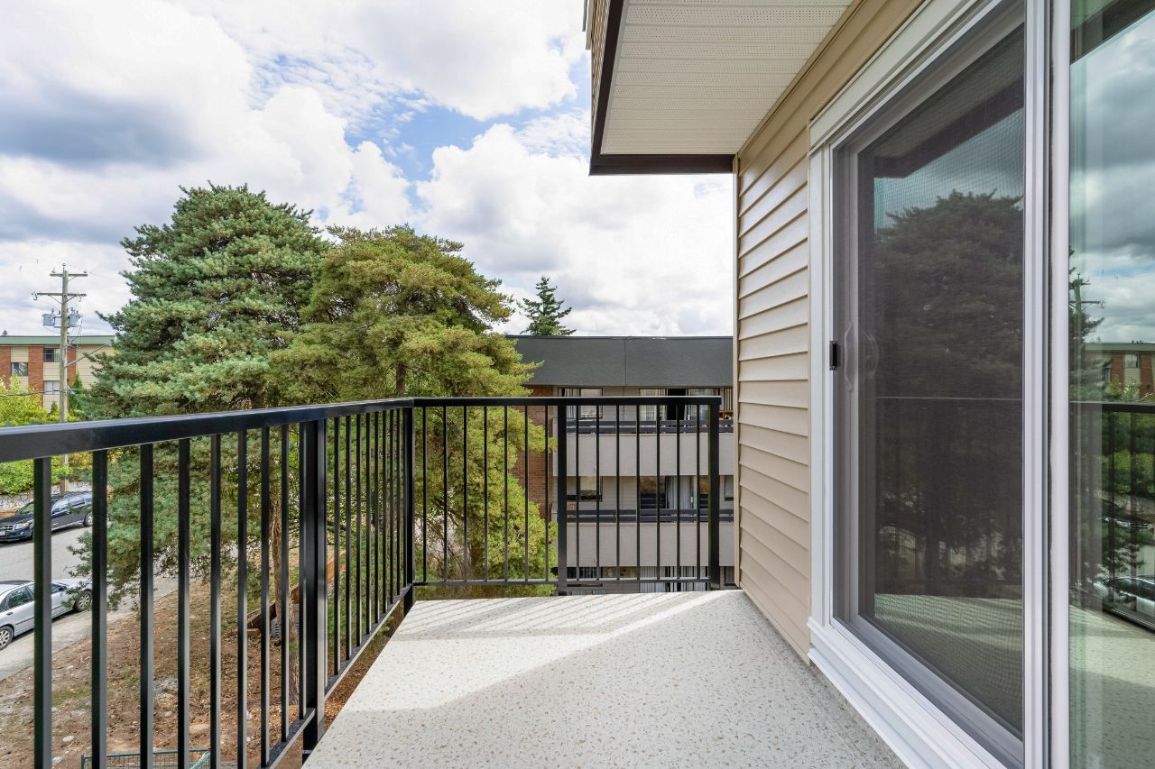 304 1050 Howie Avenue, Coquitlam 31