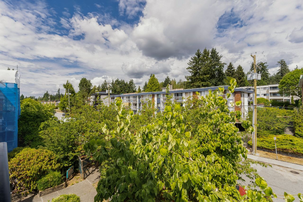 304 1050 Howie Avenue, Coquitlam 40
