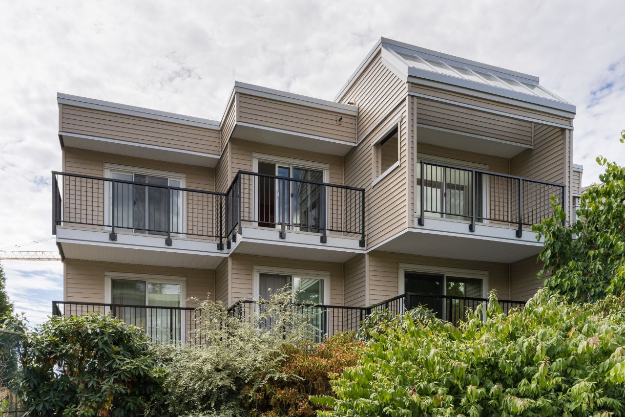304 1050 Howie Avenue, Coquitlam 5