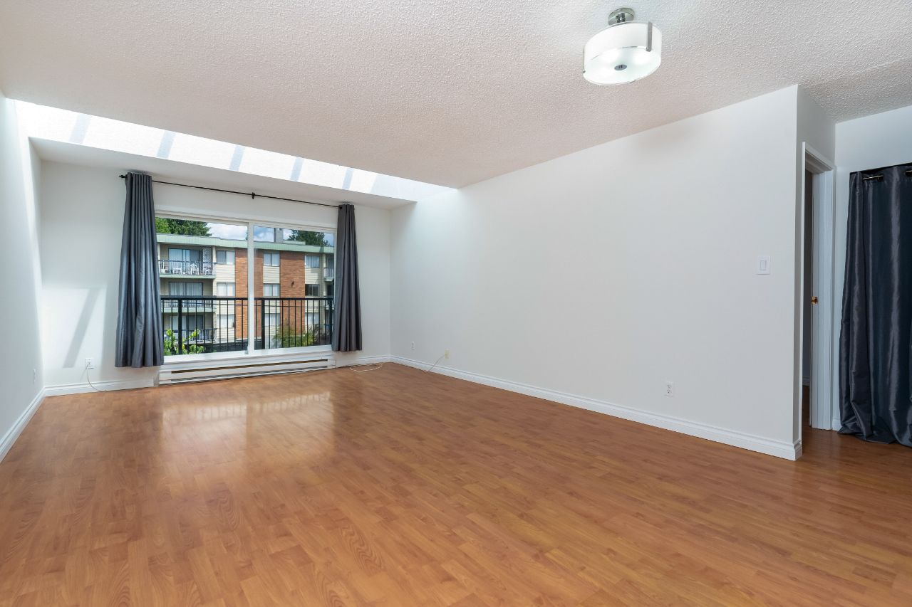304 1050 Howie Avenue, Coquitlam 9