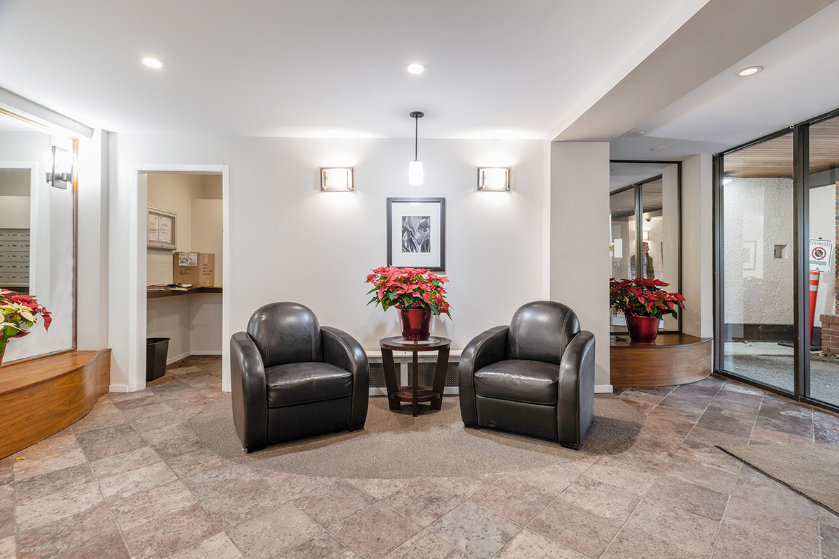 301 1235 W 15TH Avenue, Vancouver West 4