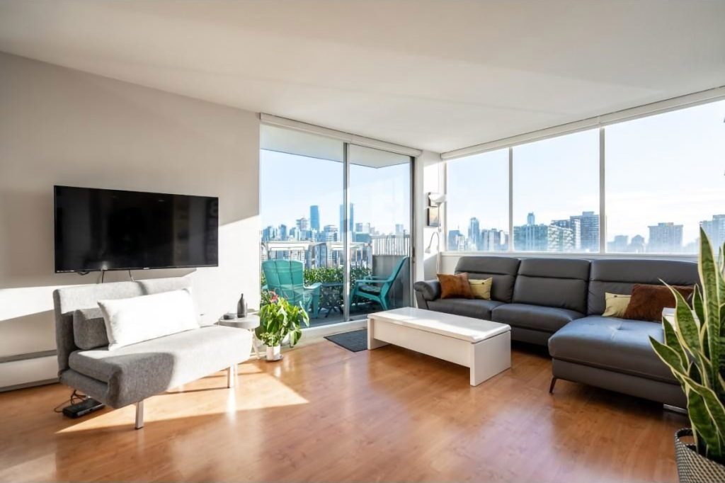 2105 1251 Cardero Street, Vancouver