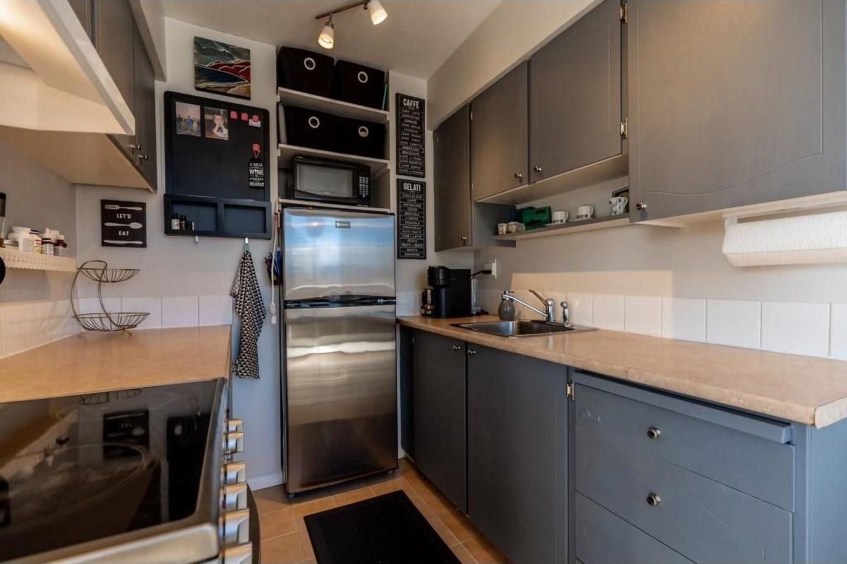 2105 1251 Cardero Street, Vancouver 12