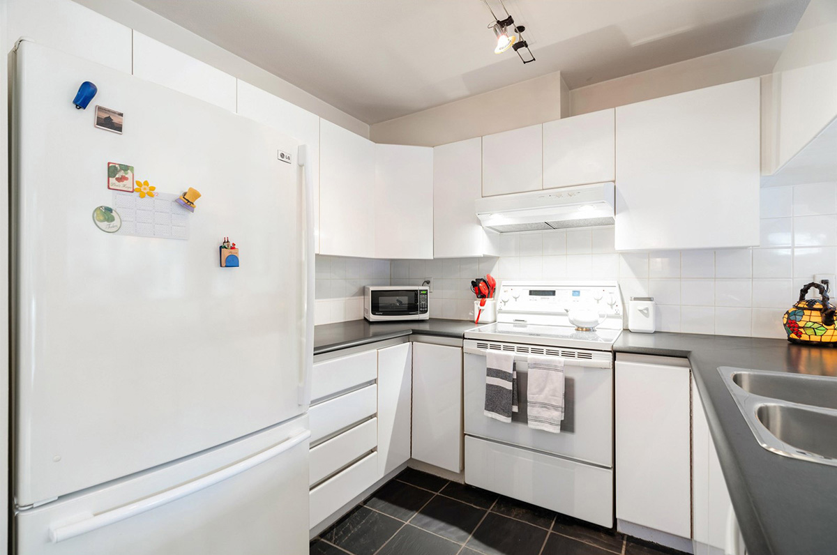 104 868 W 16th Avenue, Vancouver West 11