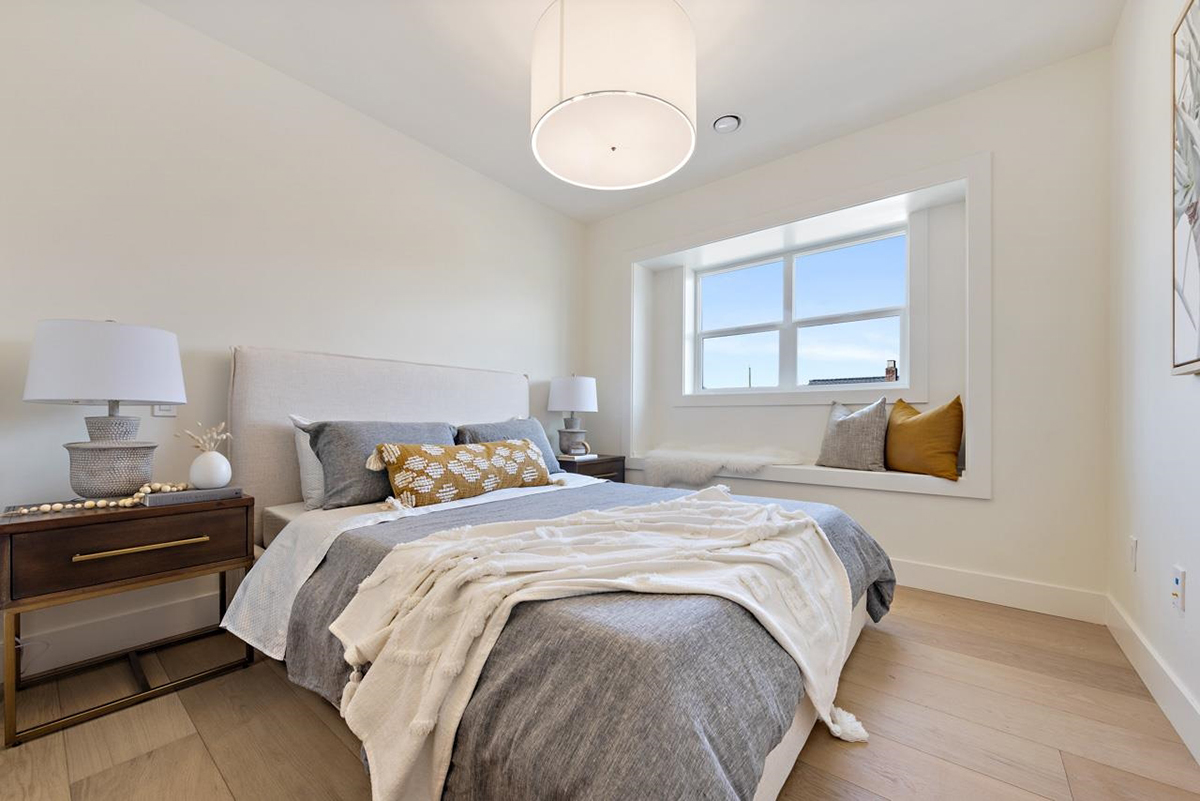 2504 Napier Street, Vancouver 17