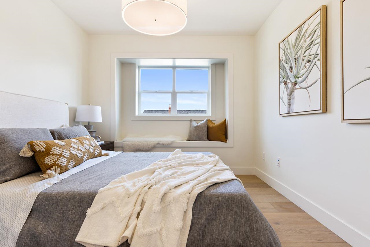 2504 Napier Street, Vancouver 18