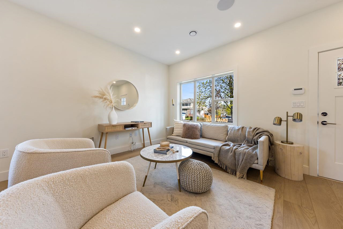 2504 Napier Street, Vancouver 2