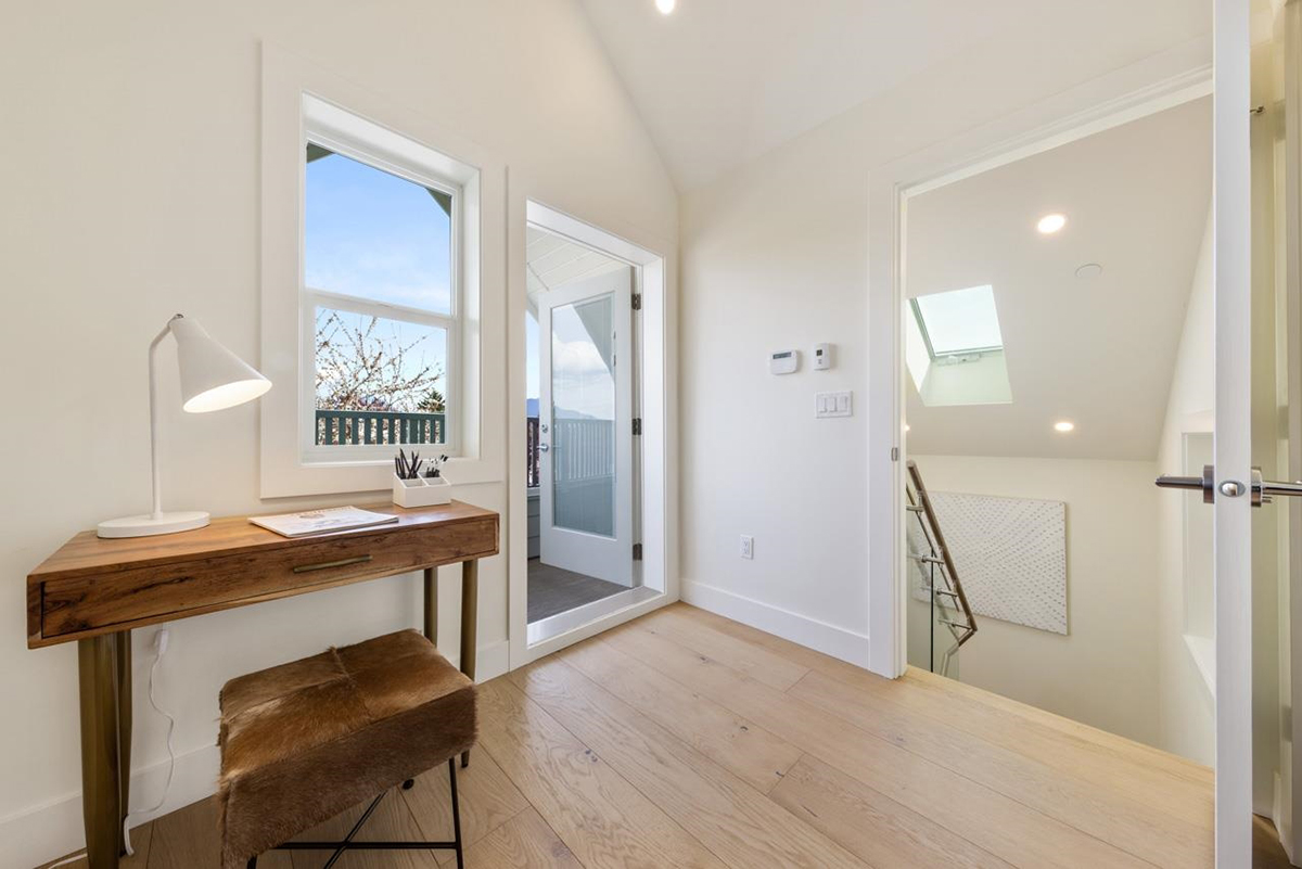 2504 Napier Street, Vancouver 28