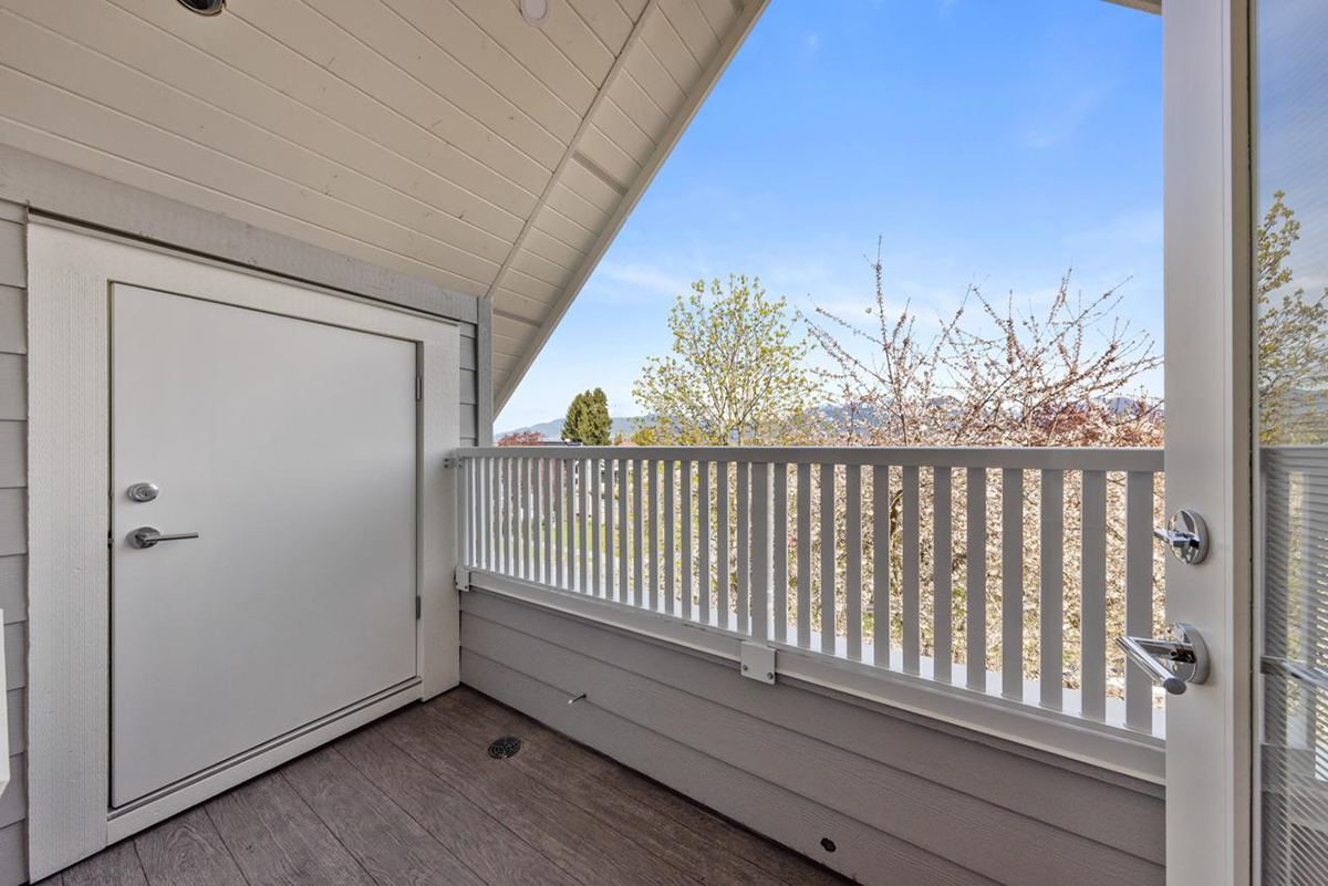 2504 Napier Street, Vancouver 29