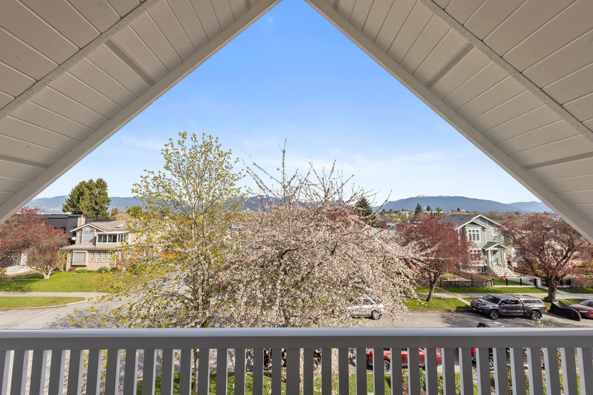2504 Napier Street, Vancouver 30