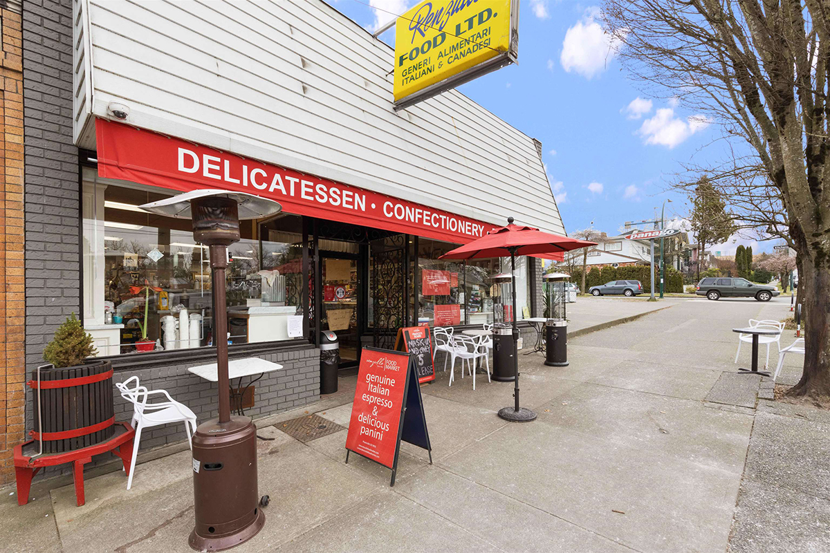 2504 Napier Street, Vancouver 39