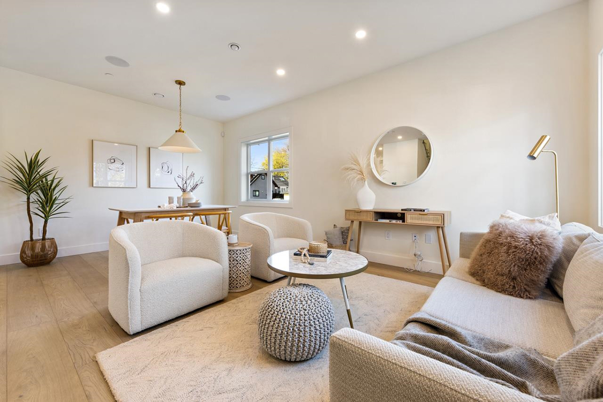 2504 Napier Street, Vancouver 5