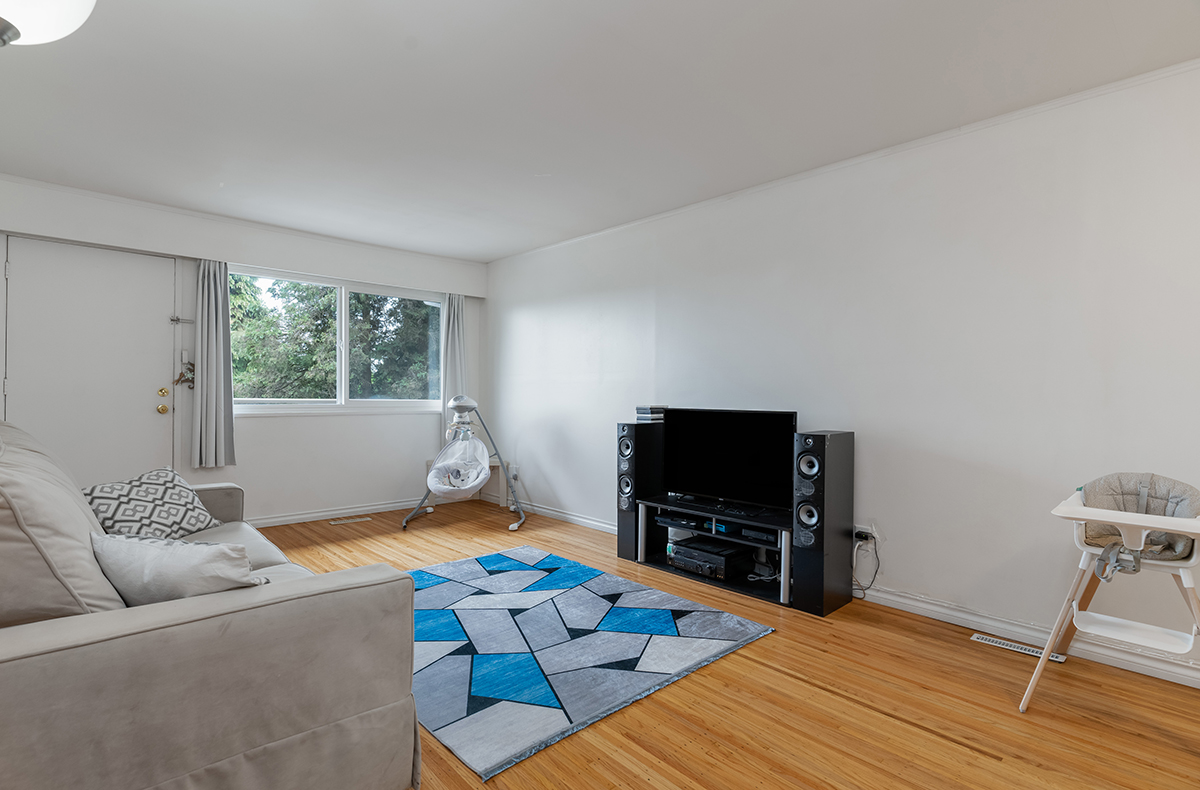 327 Marathon Court, Coquitlam 4