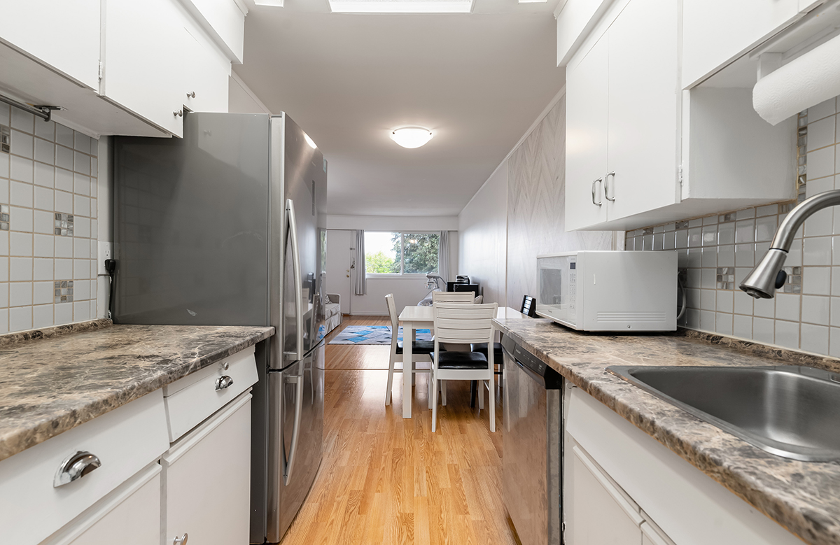 327 Marathon Court, Coquitlam 16