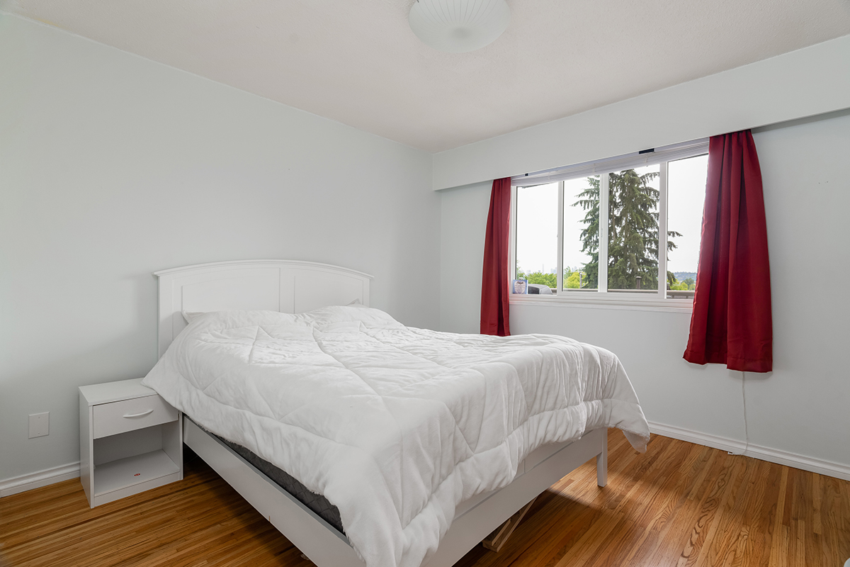 327 Marathon Court, Coquitlam 17
