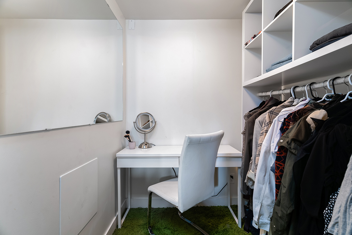 205 1588 E Hastings Street, Vancouver 16