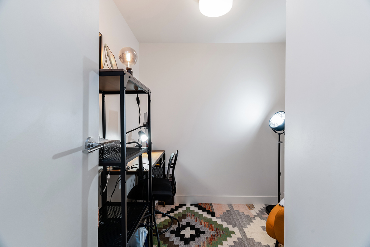 205 1588 E Hastings Street, Vancouver 18