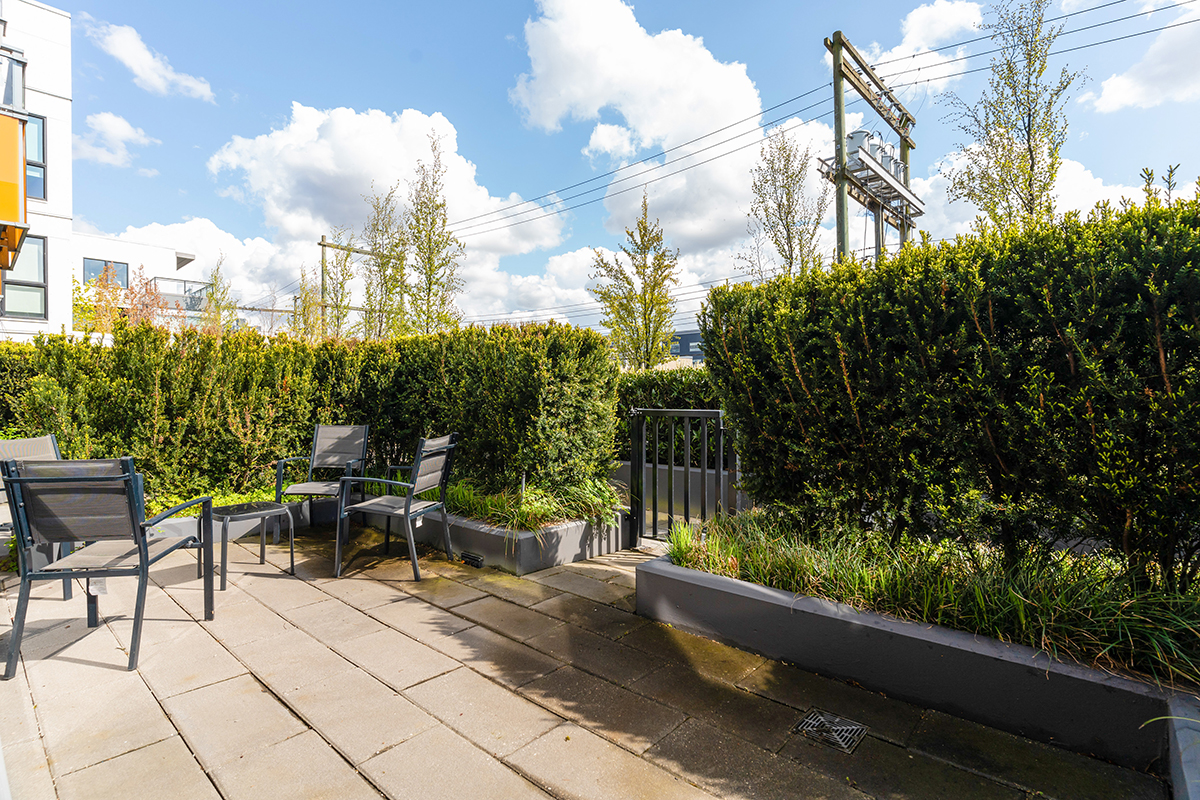 205 1588 E Hastings Street, Vancouver 21