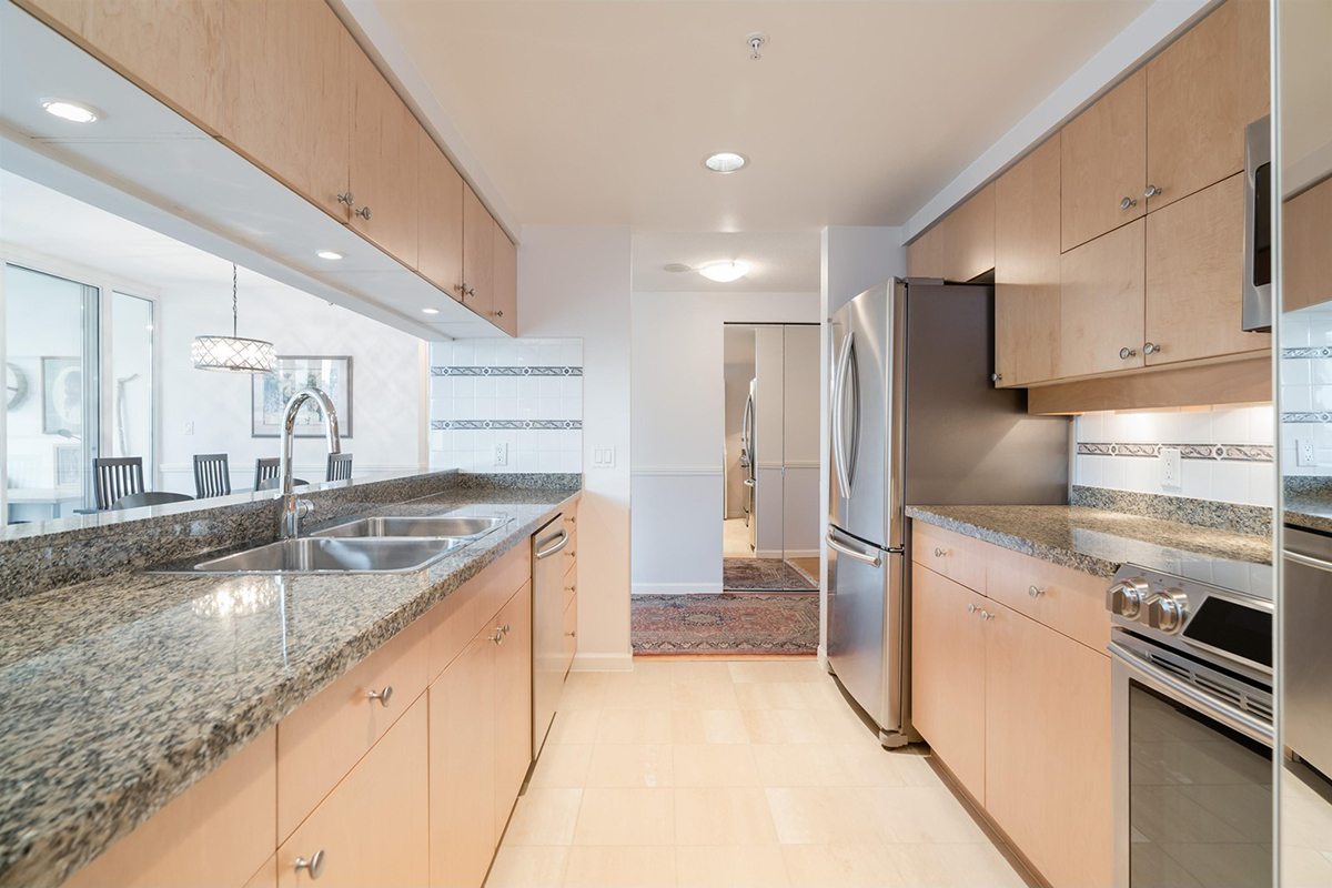 301 1228 Marinaside Crescent, Vancouver 15