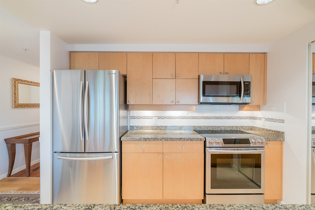 301 1228 Marinaside Crescent, Vancouver 16
