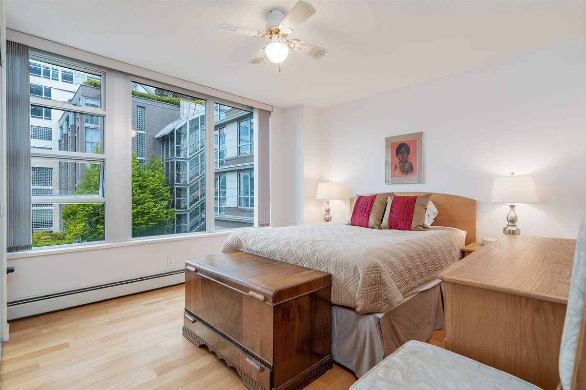 301 1228 Marinaside Crescent, Vancouver 24