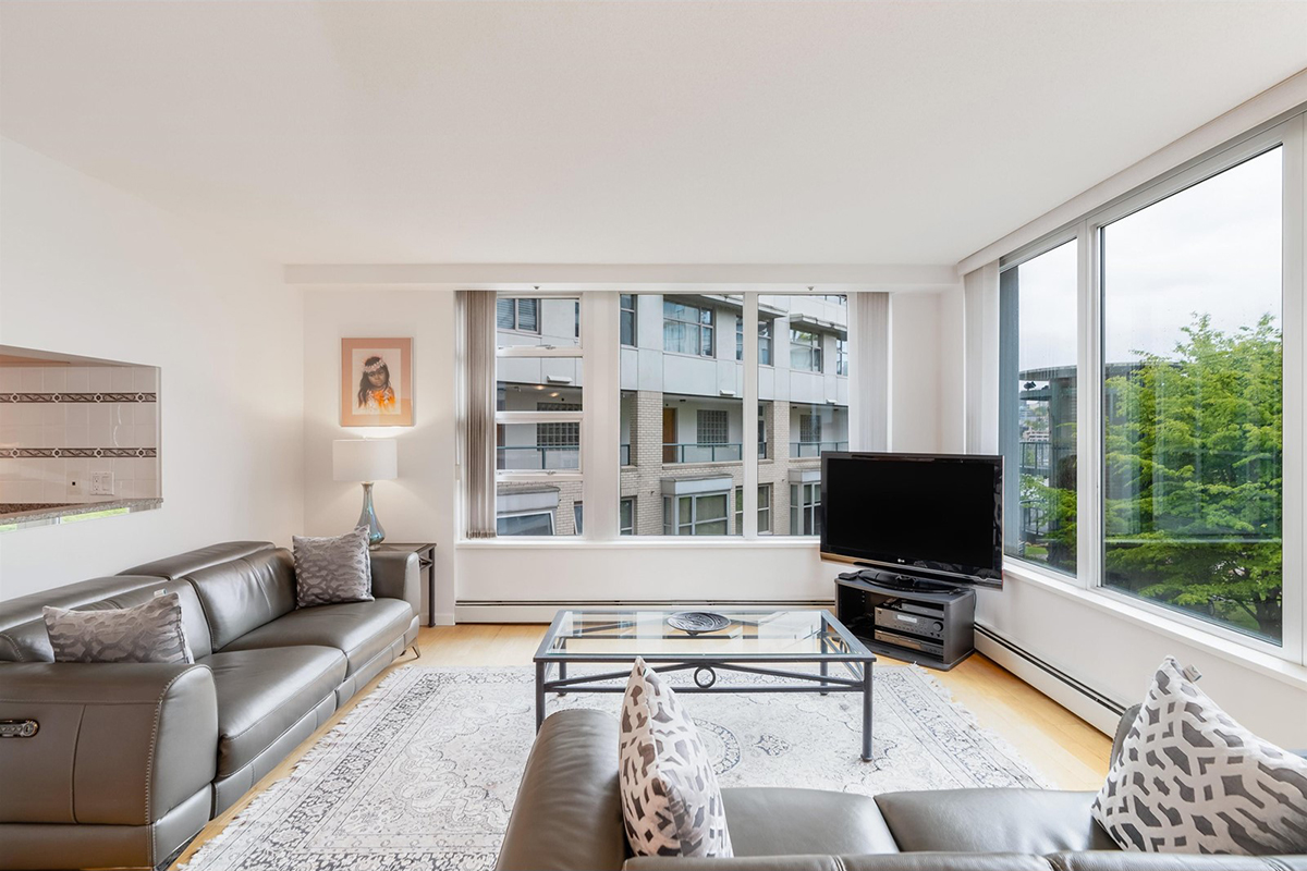 301 1228 Marinaside Crescent, Vancouver 7