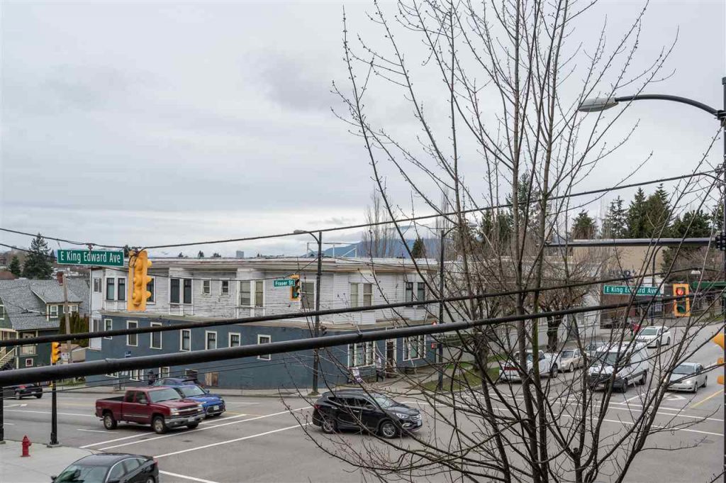 212 702 E King Edward Ave, Vancouver 16