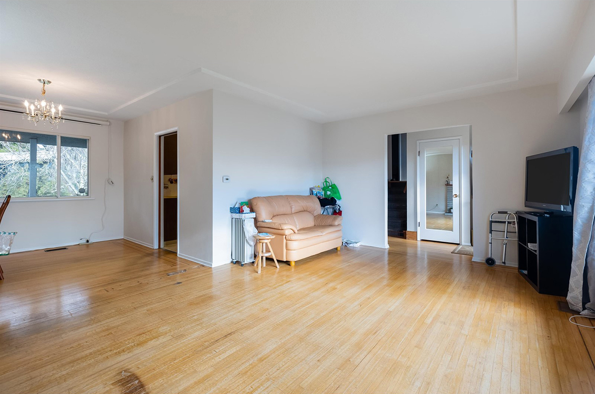 9611 Williams Road, Richmond 12
