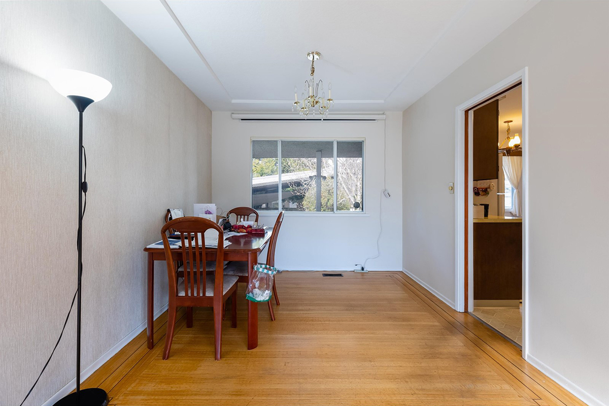 9611 Williams Road, Richmond 16