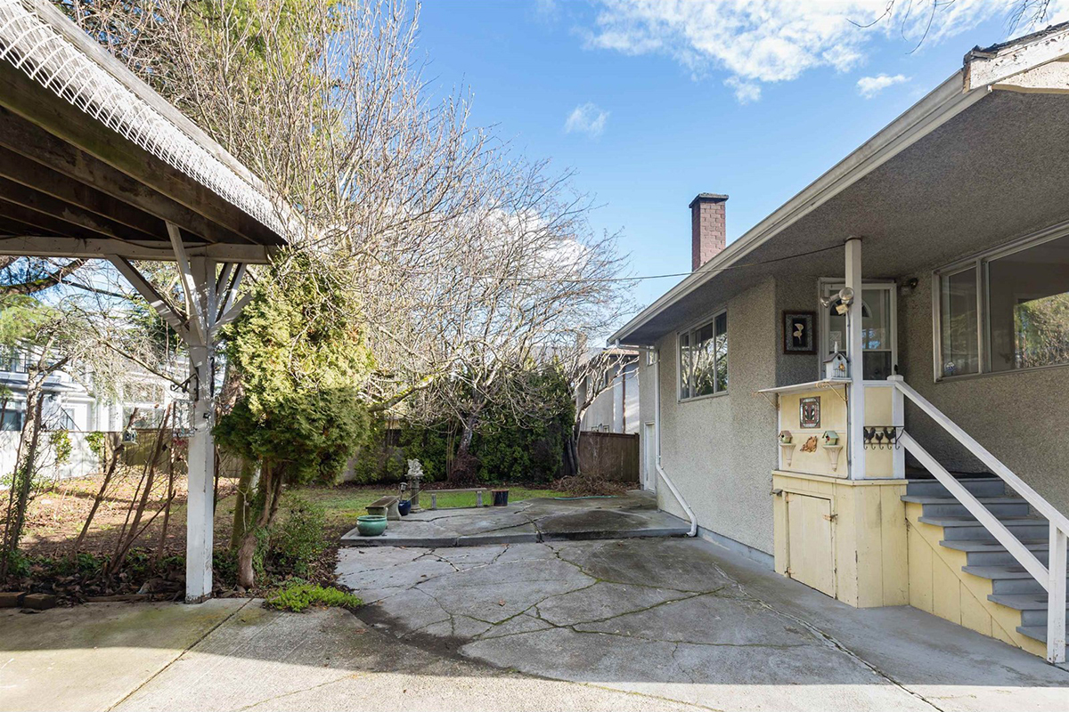 9611 Williams Road, Richmond 6