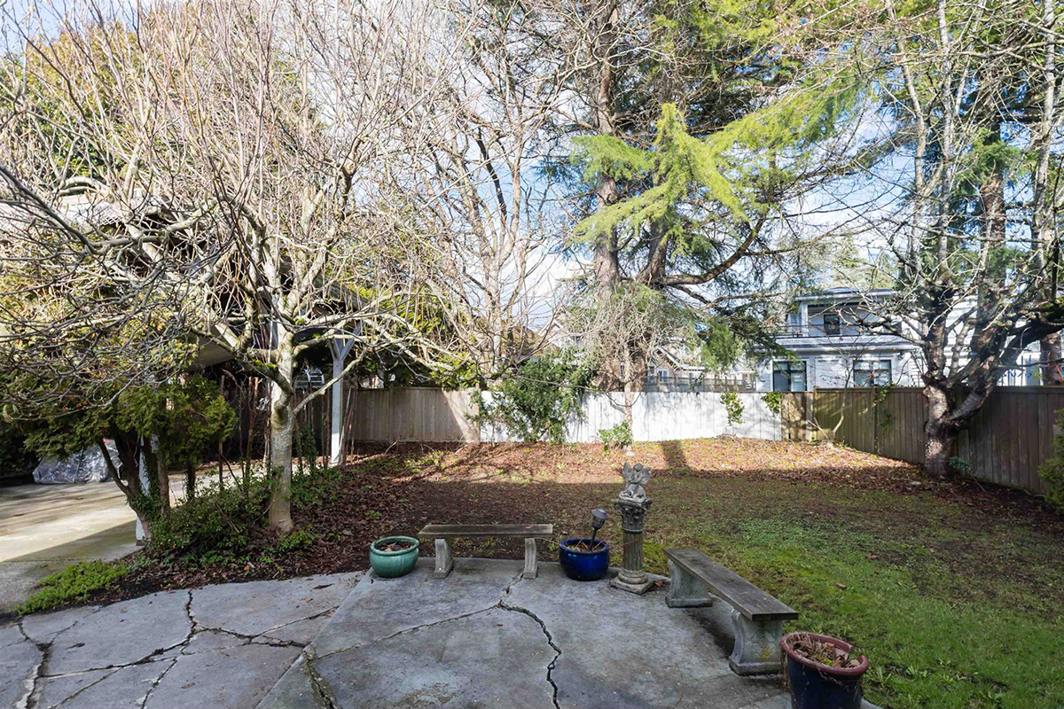 9611 Williams Road, Richmond 8