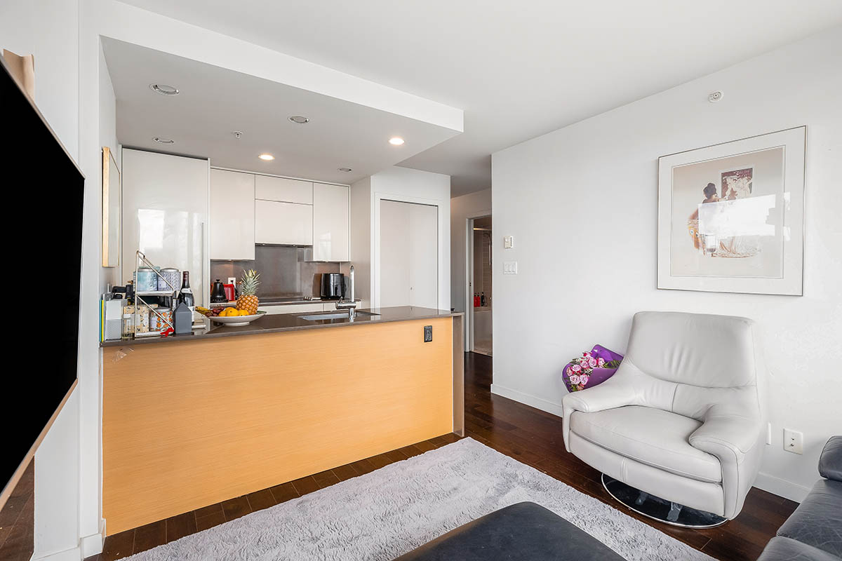 2105 161 W Georgia Street, Vancouver 13