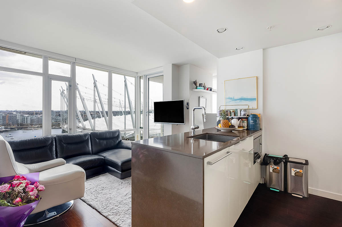2105 161 W Georgia Street, Vancouver 14