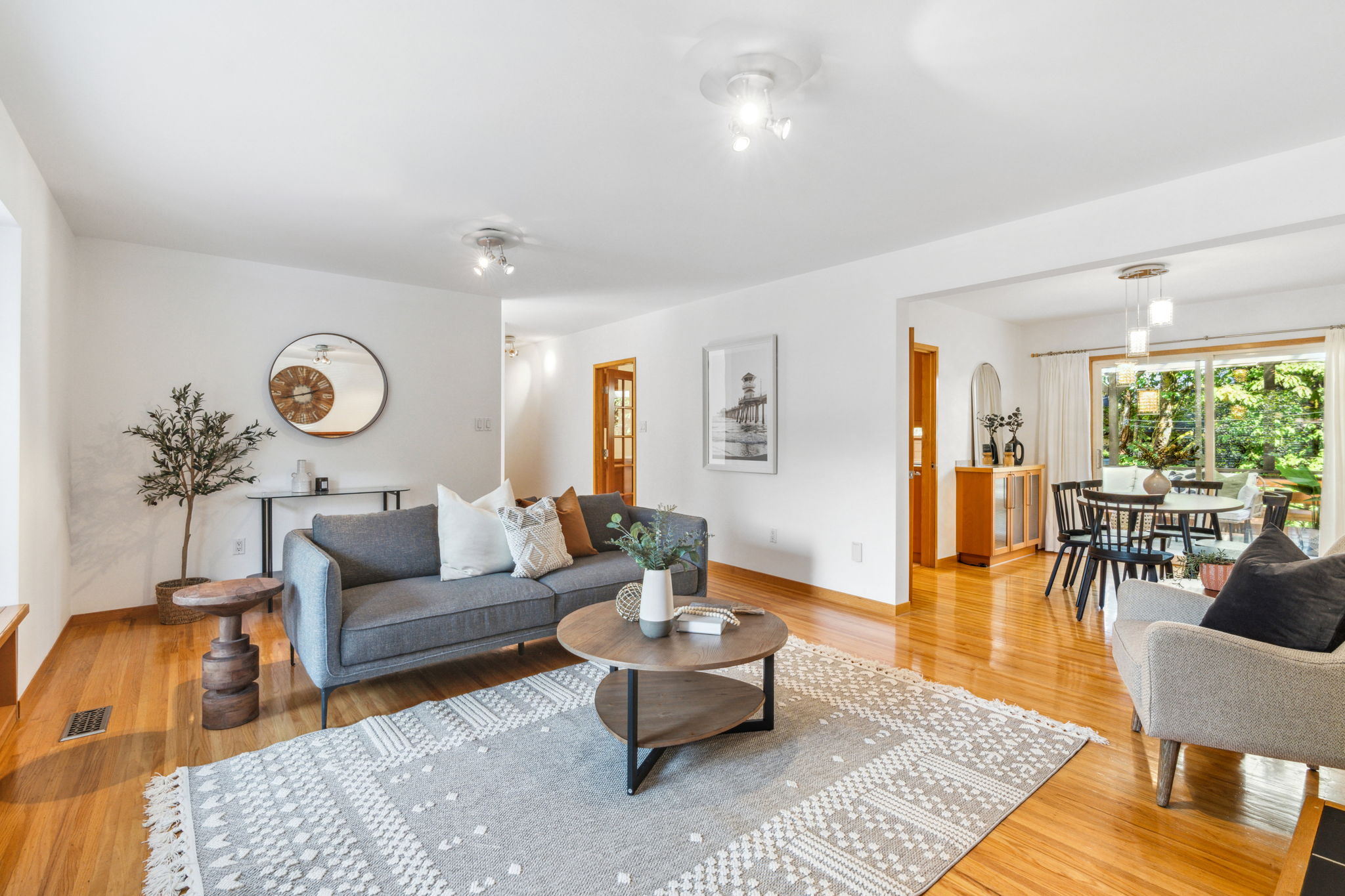 961 CORONA CRESCENT 6