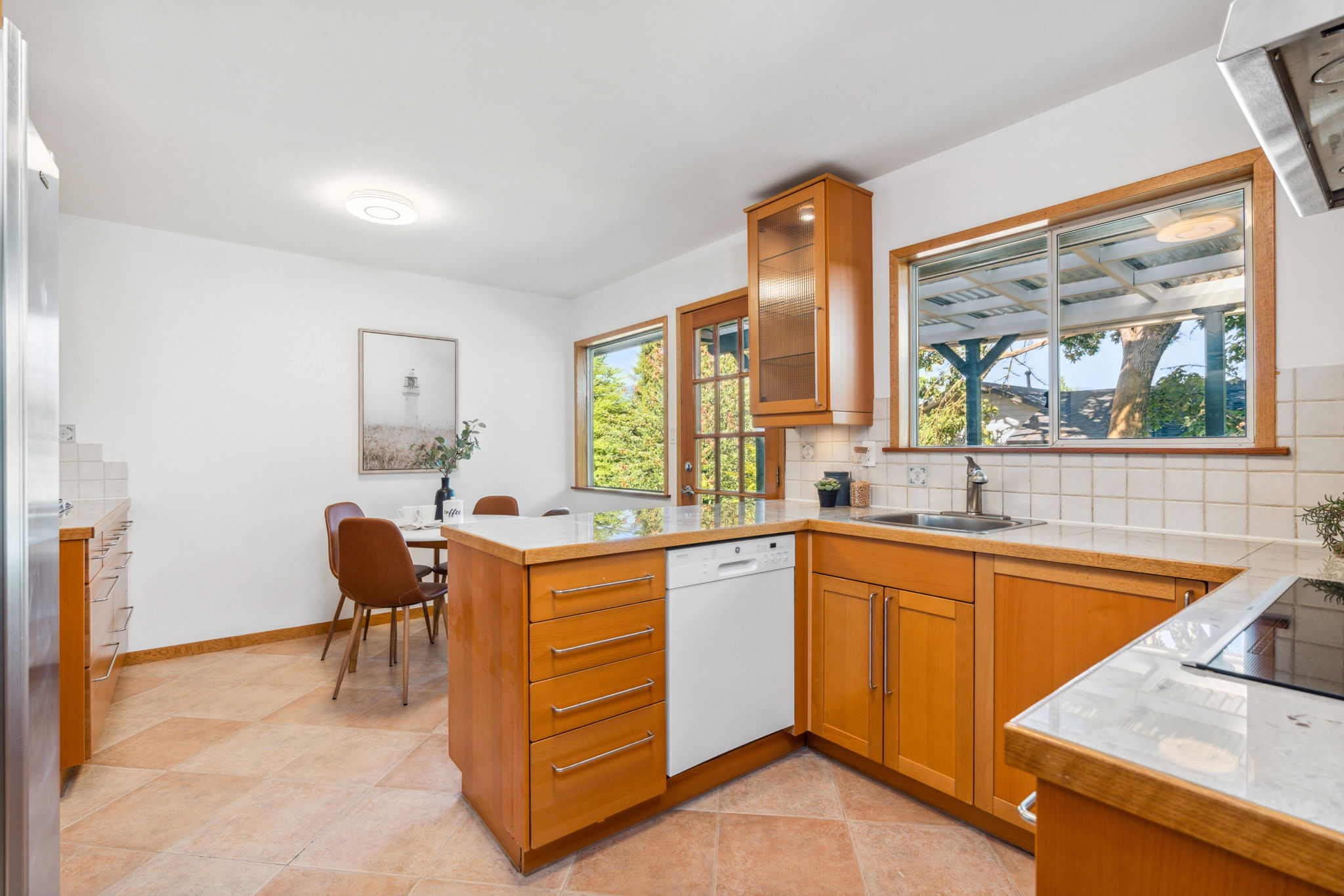 961 CORONA CRESCENT 10