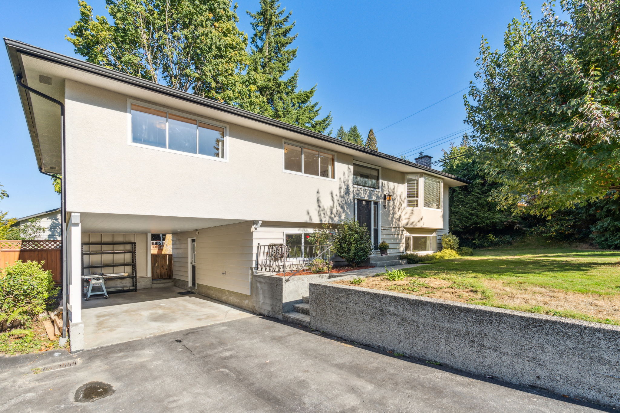 961 CORONA CRESCENT 38